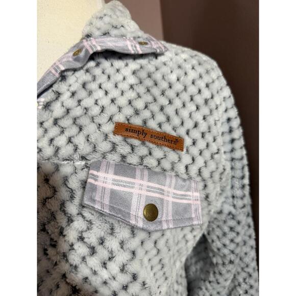 Simply Southern Sherpa 1/4 Zip Pullover Womens Size Medium Gray Pink Plaid Trim - Picture 2 of 13